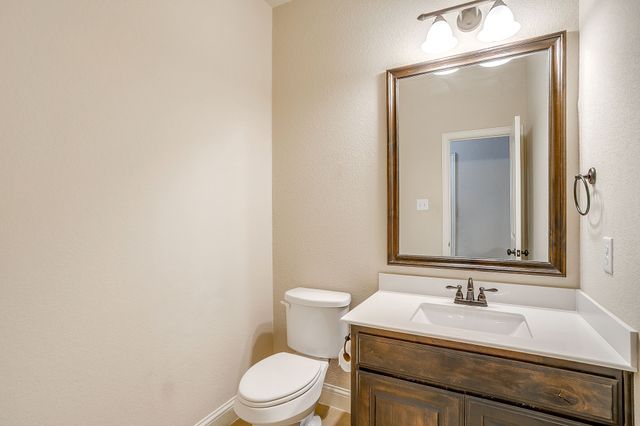 200 Hawks Ridge Trail, Burleson, TX 76028