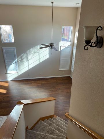 989 Laguna Drive, Lemoore, CA 93245