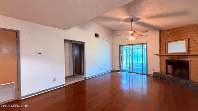 1455 BEGONIA Street, Atlantic Beach, FL 32233
