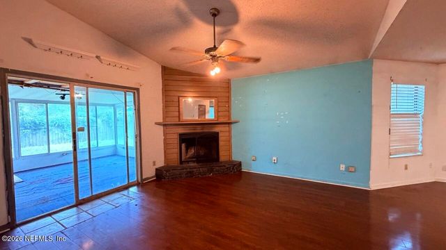 1455 BEGONIA Street, Atlantic Beach, FL 32233