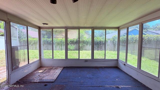 1455 BEGONIA Street, Atlantic Beach, FL 32233