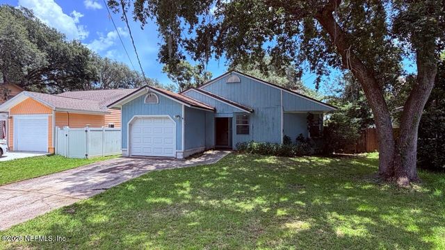 1455 BEGONIA Street, Atlantic Beach, FL 32233