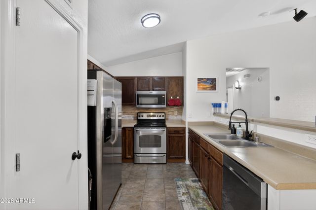 1624 E CARDINAL Drive, Casa Grande, AZ 85122