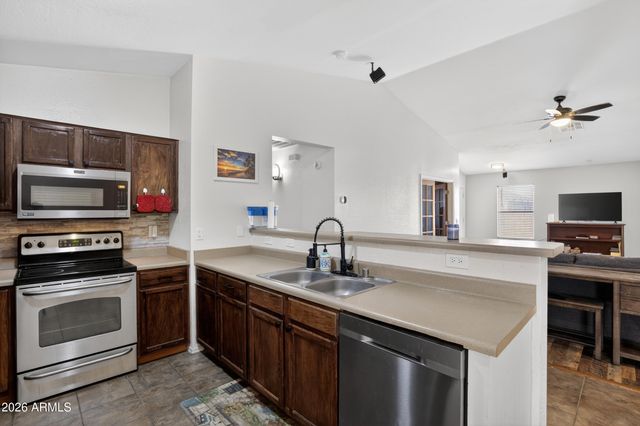 1624 E CARDINAL Drive, Casa Grande, AZ 85122