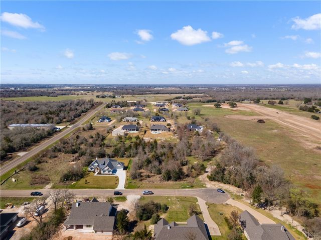 5025 Paulo Court, Bryan, TX 77808