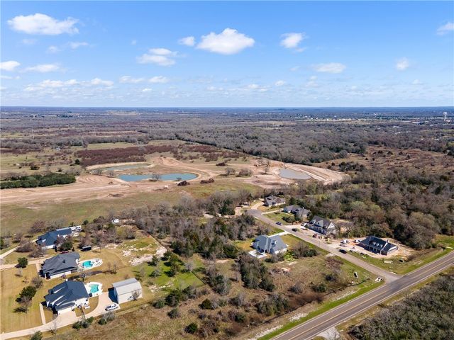 5025 Paulo Court, Bryan, TX 77808