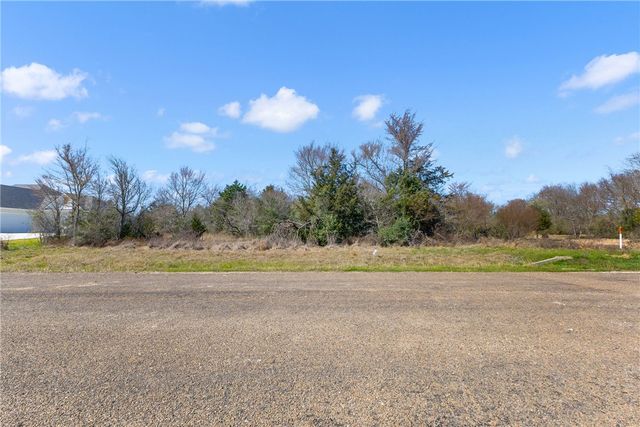 5025 Paulo Court, Bryan, TX 77808