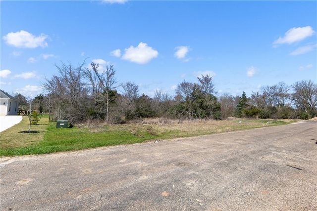 5025 Paulo Court, Bryan, TX 77808