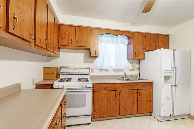 611 Overhill Dr, N Versailles, PA 15137