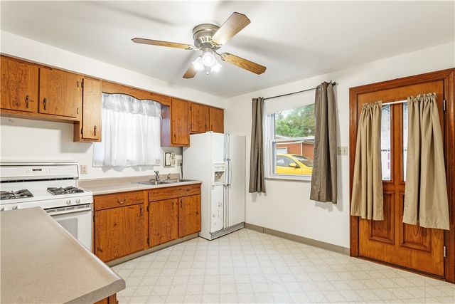 611 Overhill Dr, N Versailles, PA 15137