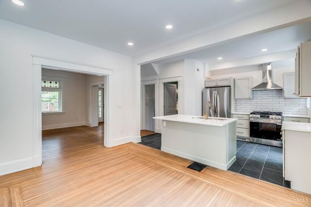 2280 Highland Avenue, Norwood, OH 45212