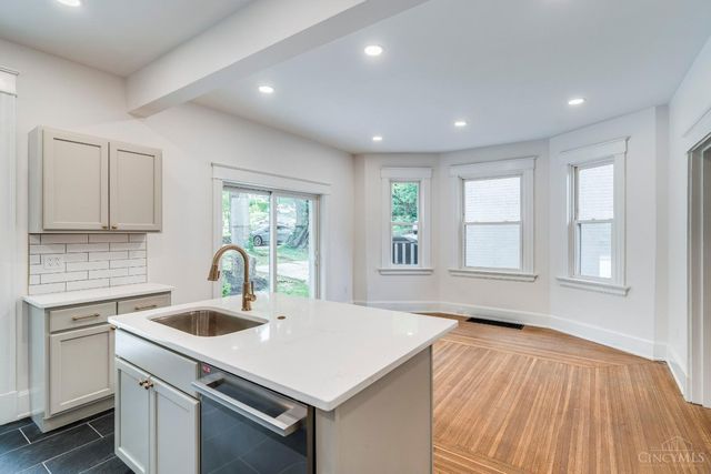 2280 Highland Avenue, Norwood, OH 45212