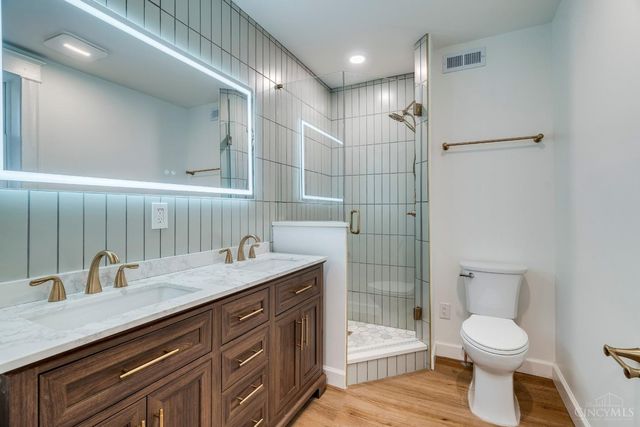 2280 Highland Avenue, Norwood, OH 45212
