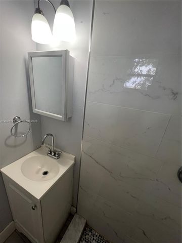 1275 NW 55th St, Miami, FL 33142