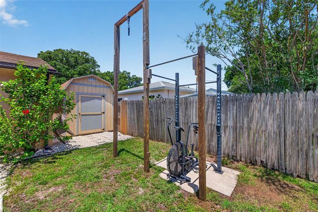 3221 14TH STREET N, St Petersburg, FL 33704