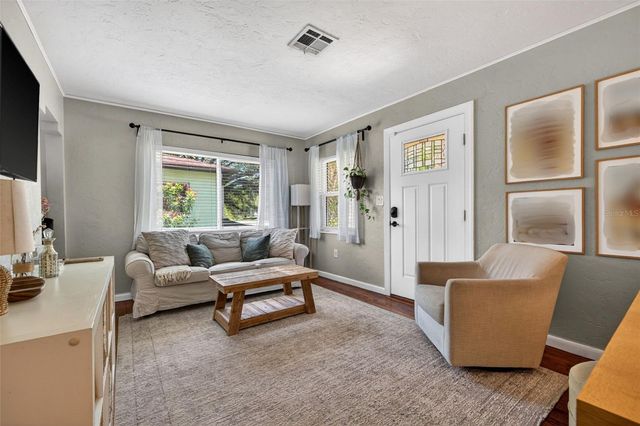3221 14TH STREET N, St Petersburg, FL 33704