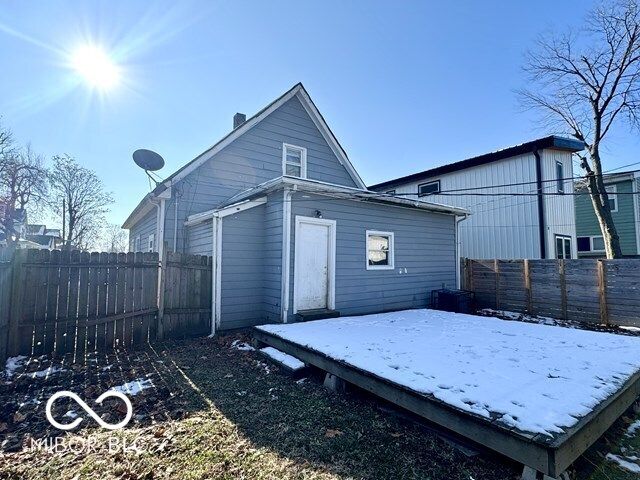 2202 Woodlawn Avenue, Indianapolis, IN 46203