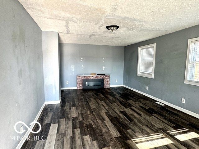 2202 Woodlawn Avenue, Indianapolis, IN 46203