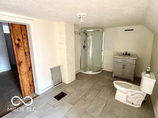 2202 Woodlawn Avenue, Indianapolis, IN 46203