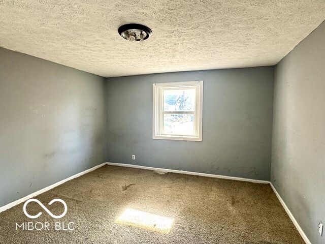 2202 Woodlawn Avenue, Indianapolis, IN 46203