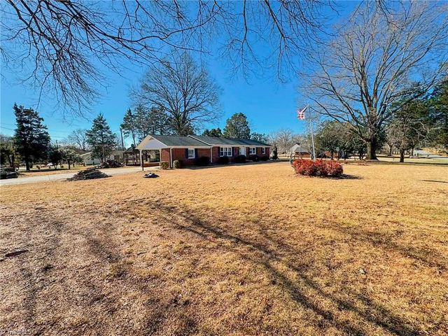 506 Archergate Road, Browns Summit, NC 27214