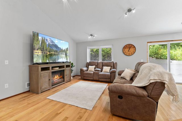 13593 Embry Way, Apple Valley, MN 55124