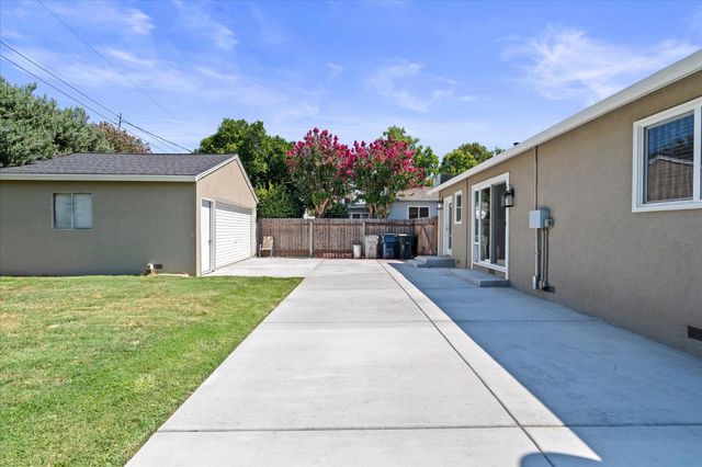 5401 State Ave, Sacramento, CA 95819