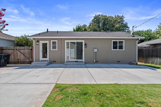 5401 State Ave, Sacramento, CA 95819