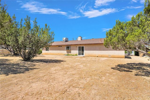 7335 Dayton Avenue, Hesperia, CA 92345