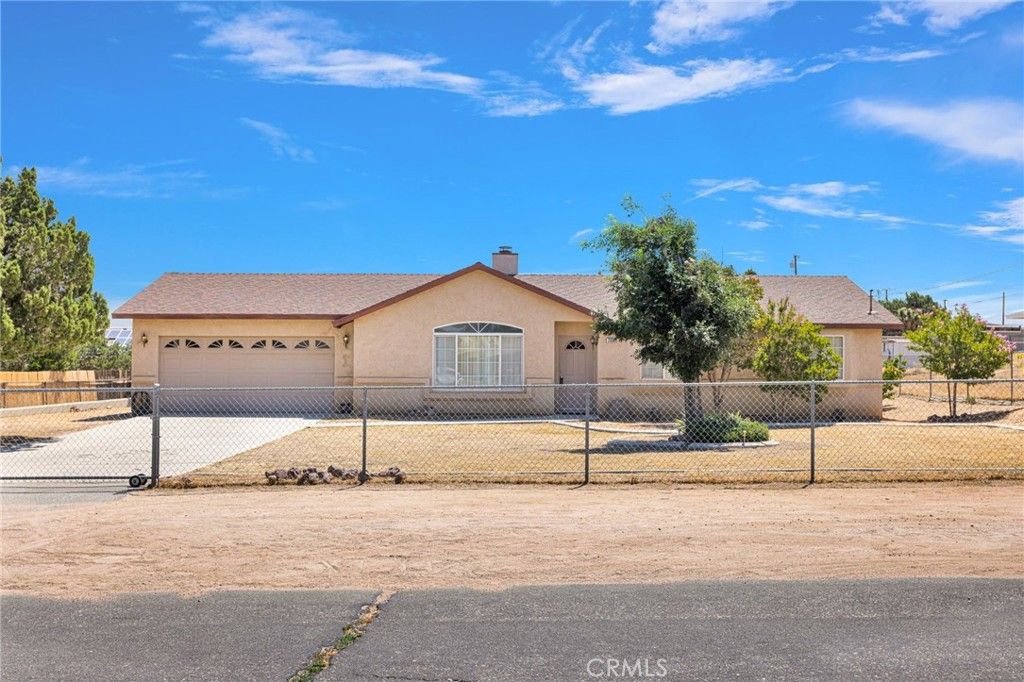 Image 1 of property listing at 7335 Dayton, Hesperia, CA 92345
