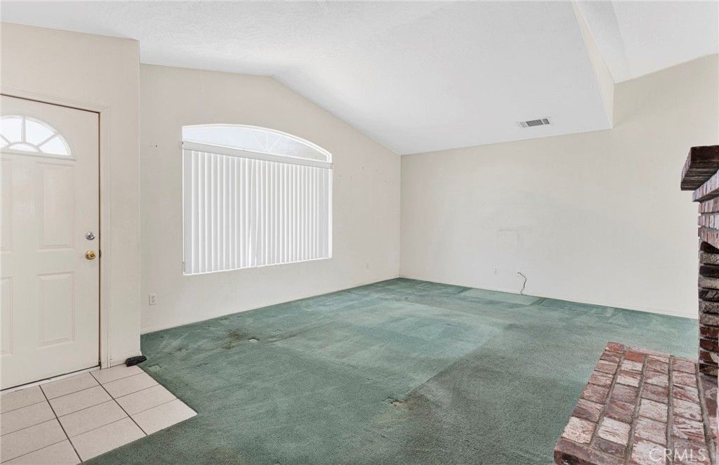 Image 19 of property listing at 7335 Dayton, Hesperia, CA 92345