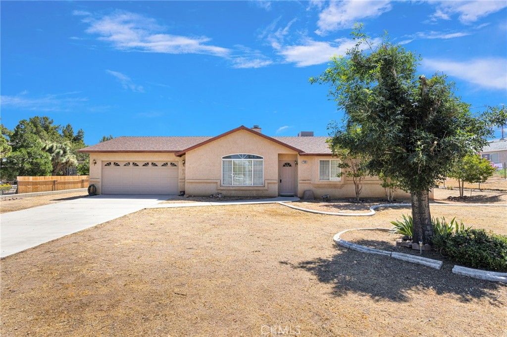 Image 3 of property listing at 7335 Dayton, Hesperia, CA 92345