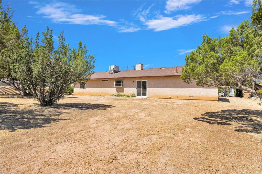 Image 33 of property listing at 7335 Dayton, Hesperia, CA 92345