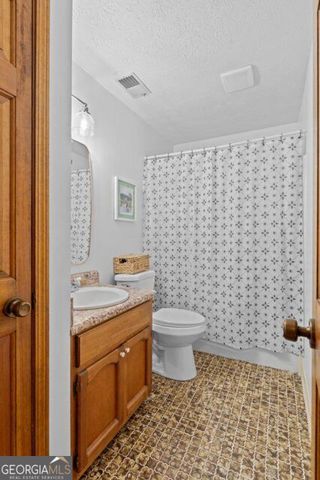 3 Stonehaven Drive, Newnan, GA 30265