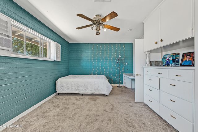 1251 N GILBERT Road, Mesa, AZ 85203