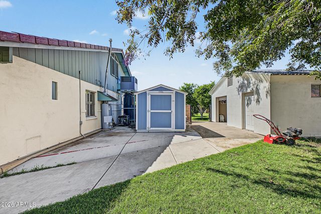 1251 N GILBERT Road, Mesa, AZ 85203