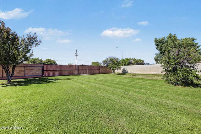 1251 N GILBERT Road, Mesa, AZ 85203