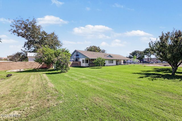 1251 N GILBERT Road, Mesa, AZ 85203