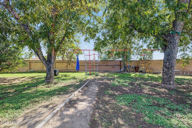 1251 N GILBERT Road, Mesa, AZ 85203