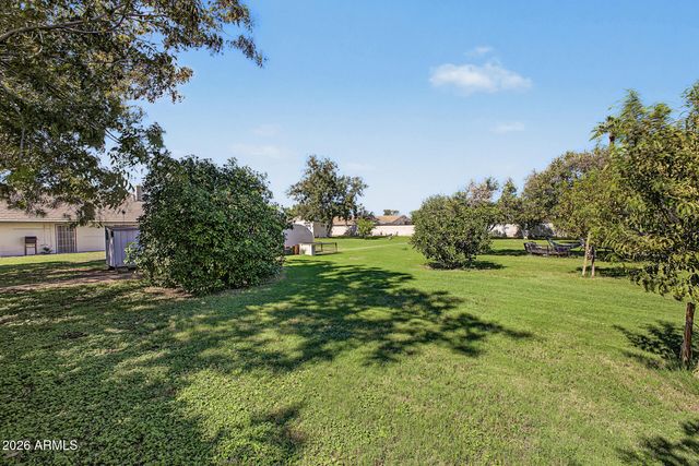 1251 N GILBERT Road, Mesa, AZ 85203