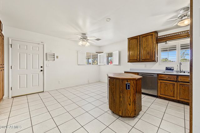 1251 N GILBERT Road, Mesa, AZ 85203