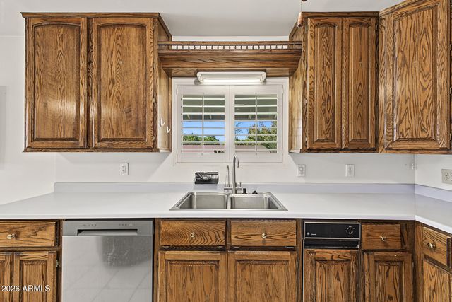 1251 N GILBERT Road, Mesa, AZ 85203