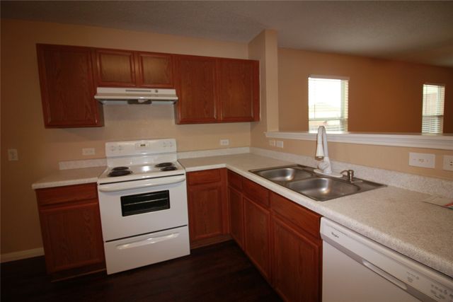 6908 Meadow Way Lane, Fort Worth, TX 76179