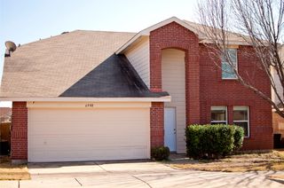 6908 Meadow Way Lane, Fort Worth, TX 76179