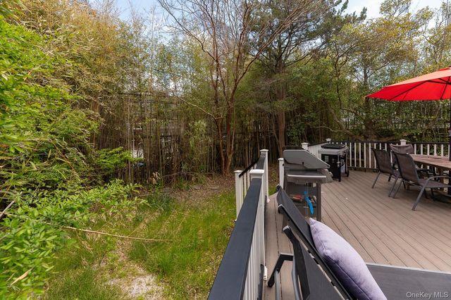 574 Bayberry Walk, Ocean Beach, NY 11770