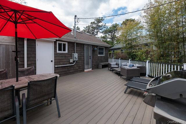 574 Bayberry Walk, Ocean Beach, NY 11770