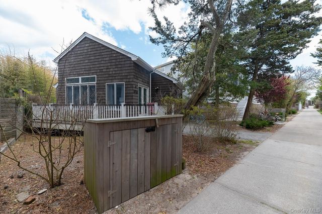 574 Bayberry Walk, Ocean Beach, NY 11770
