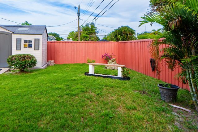 4350 37TH AVENUE N, St Petersburg, FL 33713