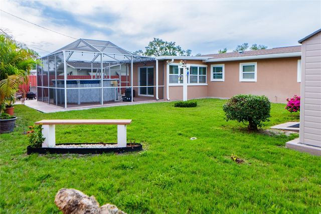 4350 37TH AVENUE N, St Petersburg, FL 33713