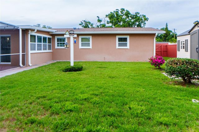 4350 37TH AVENUE N, St Petersburg, FL 33713